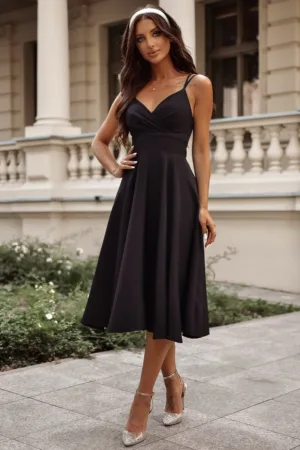 Sukienka midi na ramiączkach czarna